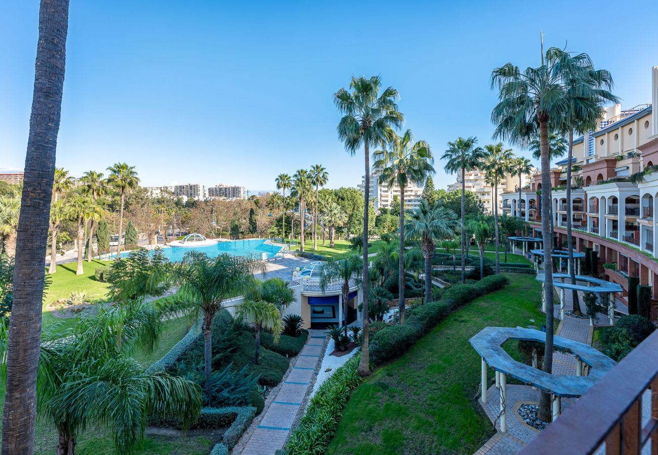Apartment in Benalmádena - BELLAGIO- Elegant appartment for 6 near the beach