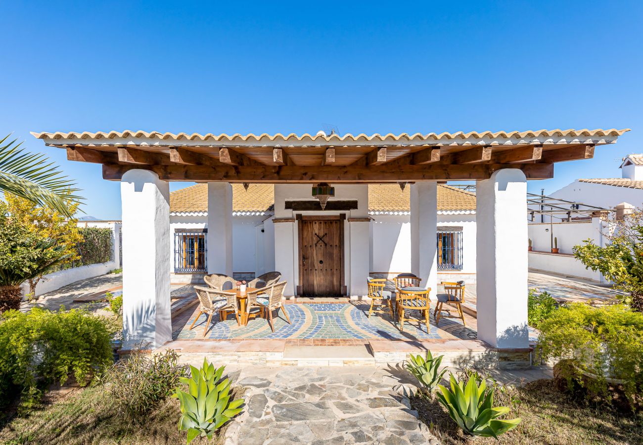 Cottage in Alhaurín el Grande - La casa del arbol Cozy rural house with pool