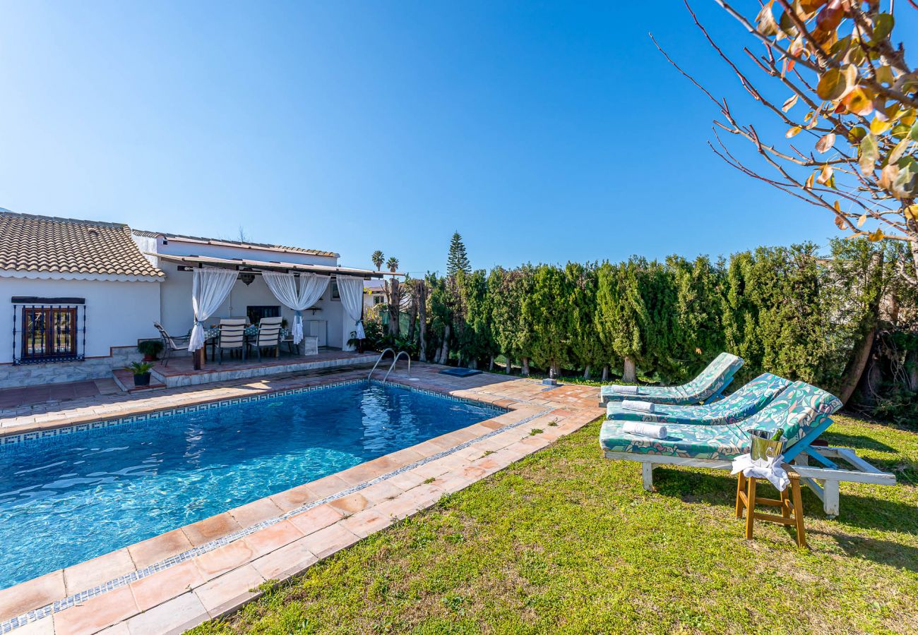 Cottage in Alhaurín el Grande - La casa del arbol Cozy rural house with pool