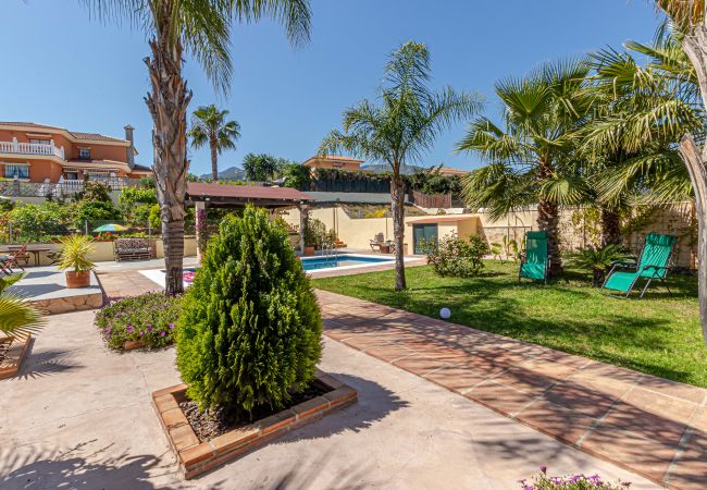 Villa in Alhaurin de la Torre - VILLA KARMYR - Beautiful villa with pool and garden