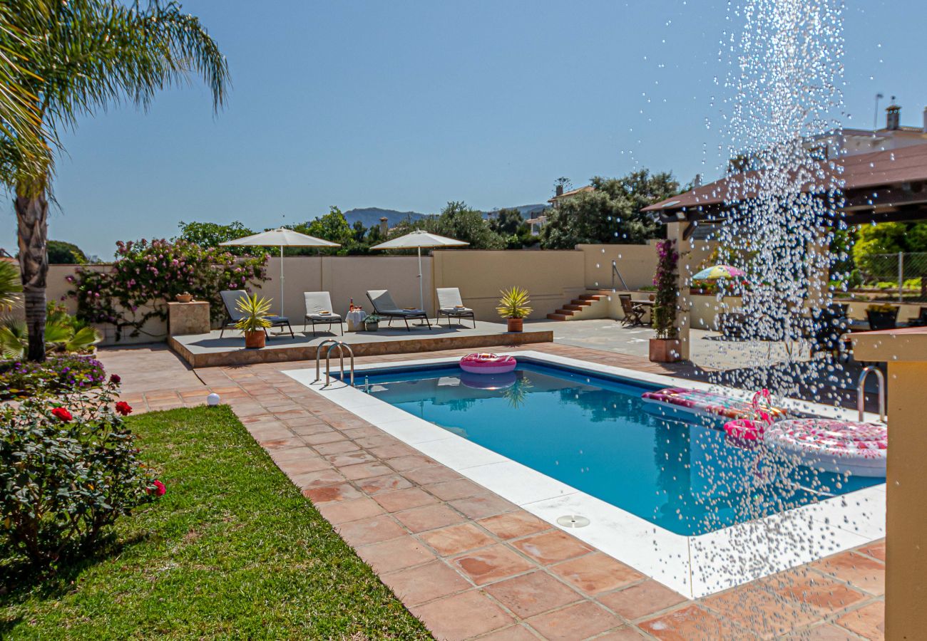 Villa in Alhaurin de la Torre - VILLA KARMYR - Beautiful villa with pool and garden