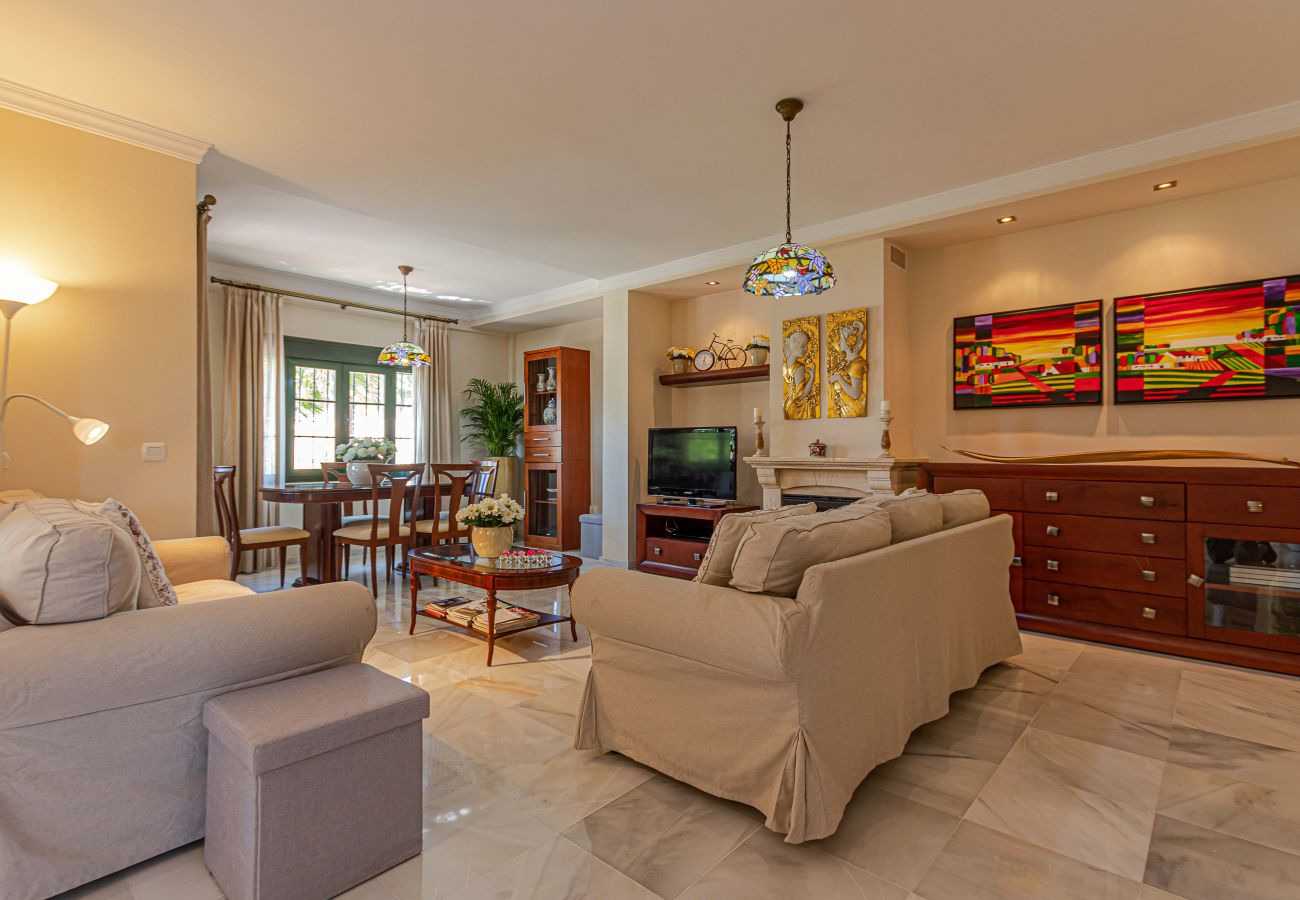 Villa in Alhaurin de la Torre - VILLA KARMYR - Beautiful villa with pool and garden