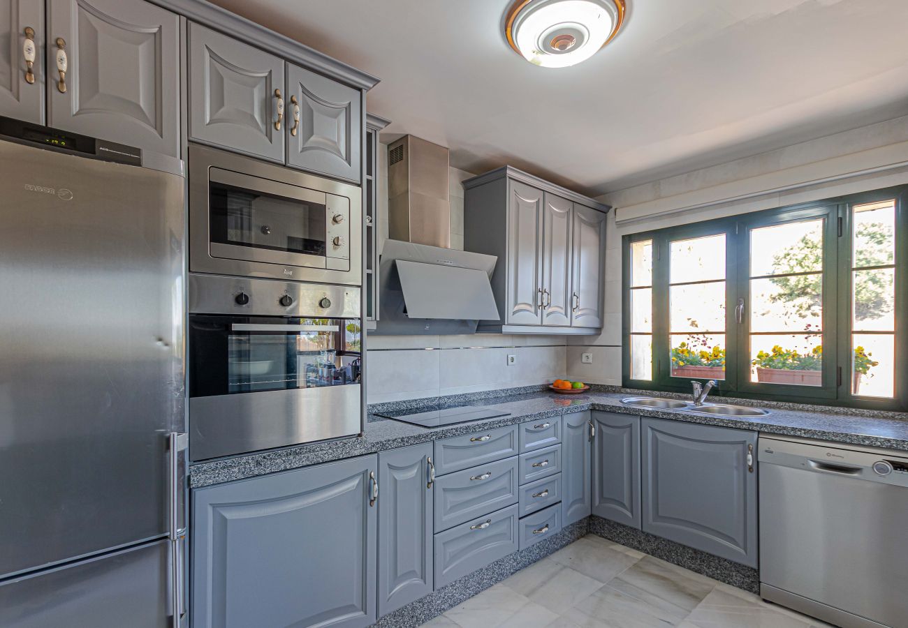 Villa in Alhaurin de la Torre - VILLA KARMYR - Beautiful villa with pool and garden