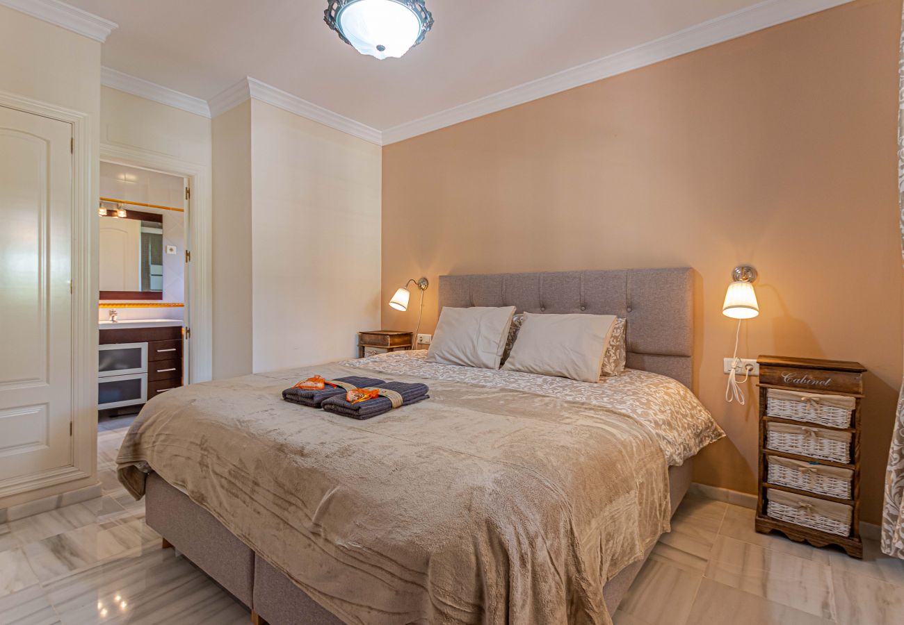 Villa in Alhaurin de la Torre - VILLA KARMYR - Beautiful villa with pool and garden