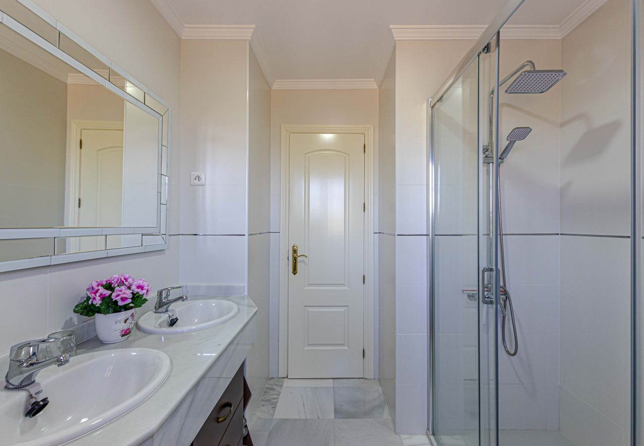 Villa in Alhaurin de la Torre - VILLA KARMYR - Beautiful villa with pool and garden