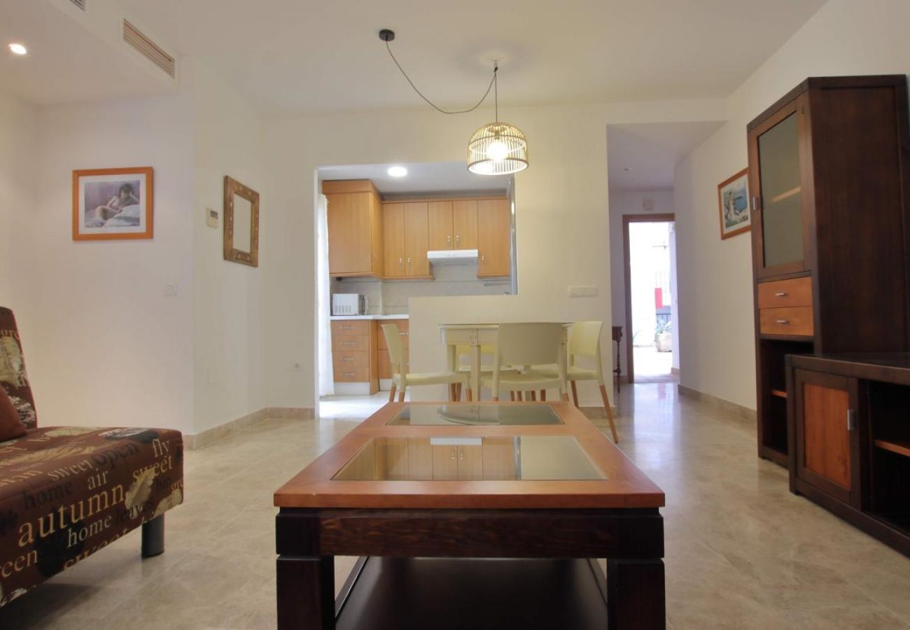 Apartment in Torremolinos - Appartment in carihuela 1 min from the beach 