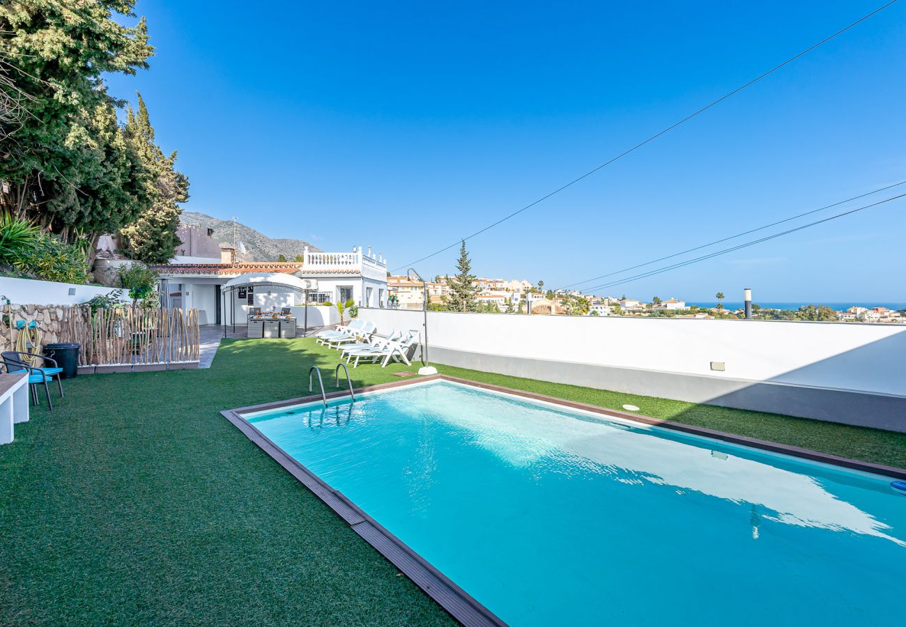 Villa in Fuengirola - VILLA PERTUCH- Amazing villa with views and pool 