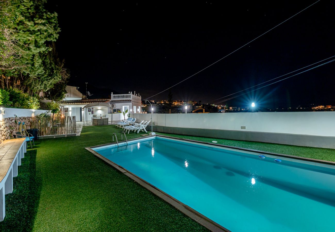 Villa in Fuengirola - VILLA PERTUCH- Amazing villa with views and pool 