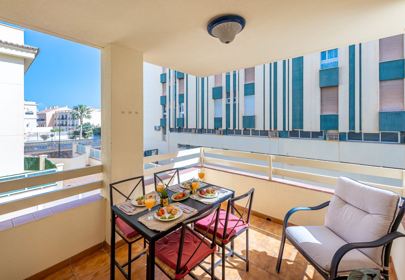 Apartment in Torremolinos - Appartment in la carihuela 1 min from the beach 