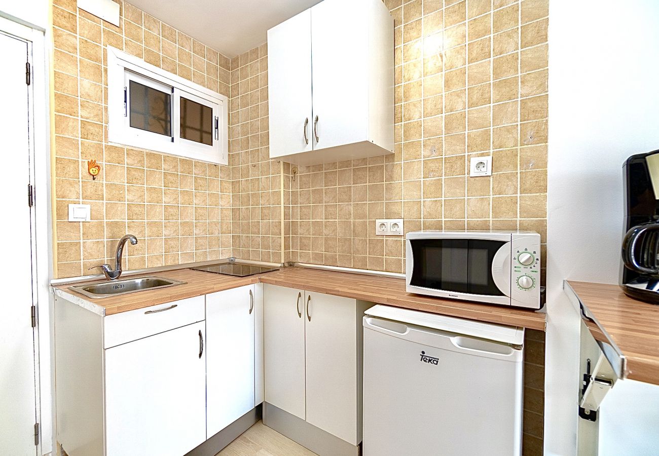 Studio in Benalmádena - Comfortable studio in Ágata with terrace