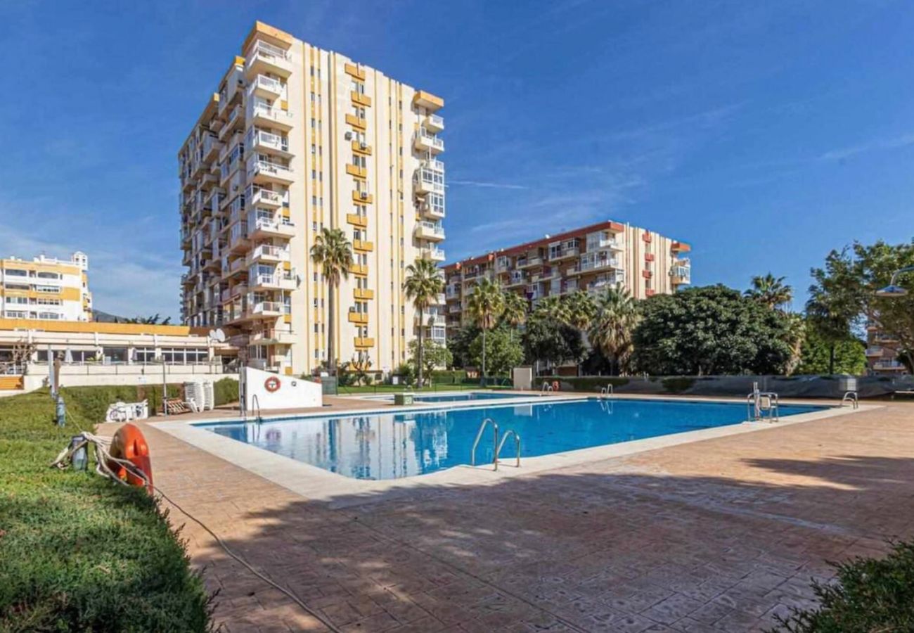 Studio in Benalmádena - Comfortable studio in Ágata with terrace