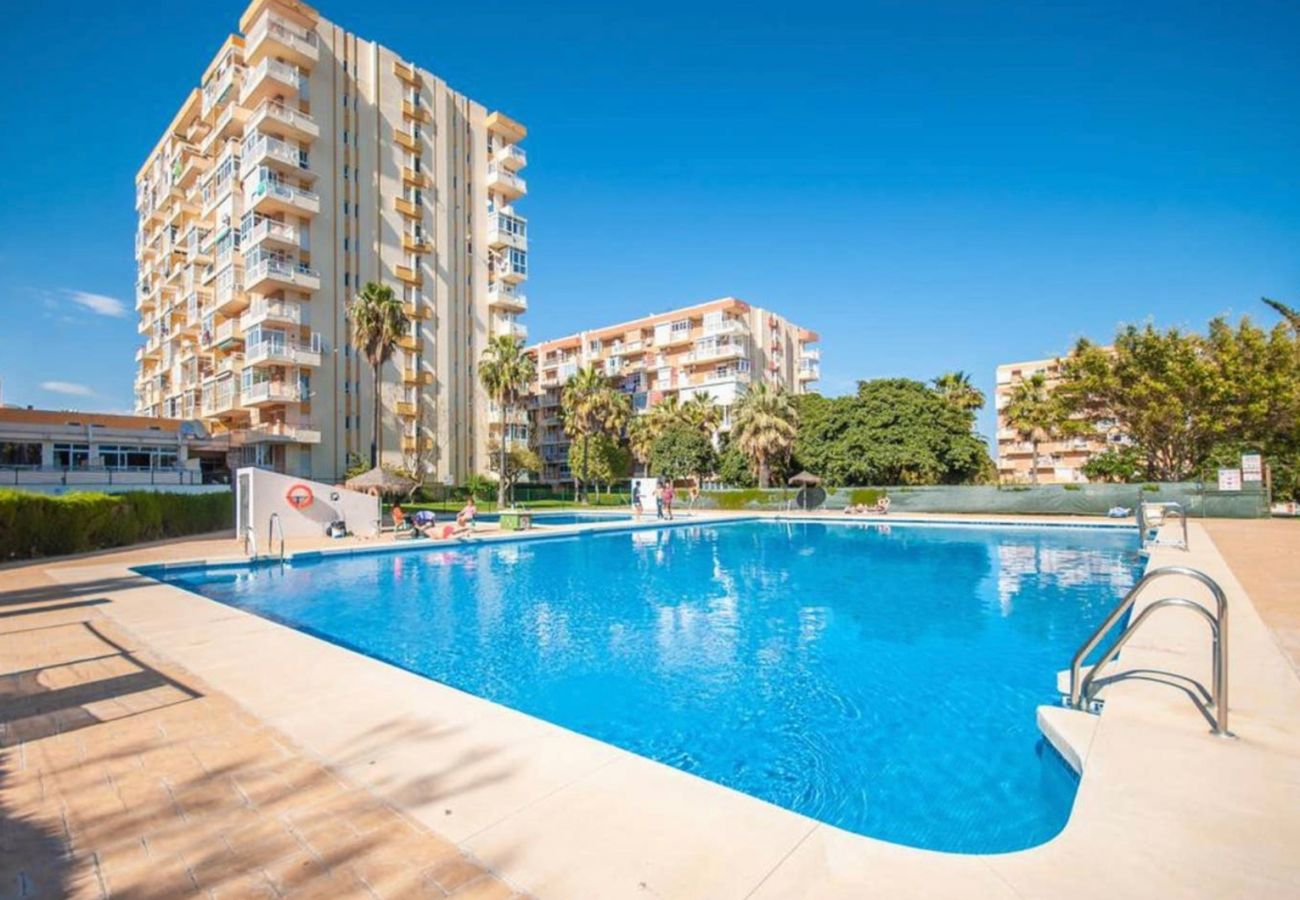 Studio in Benalmádena - Comfortable studio in Ágata with terrace