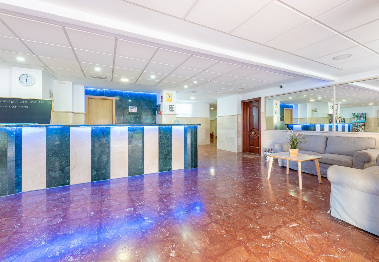 Apartment in Benalmádena - Appartment for 4 in piscis with pools