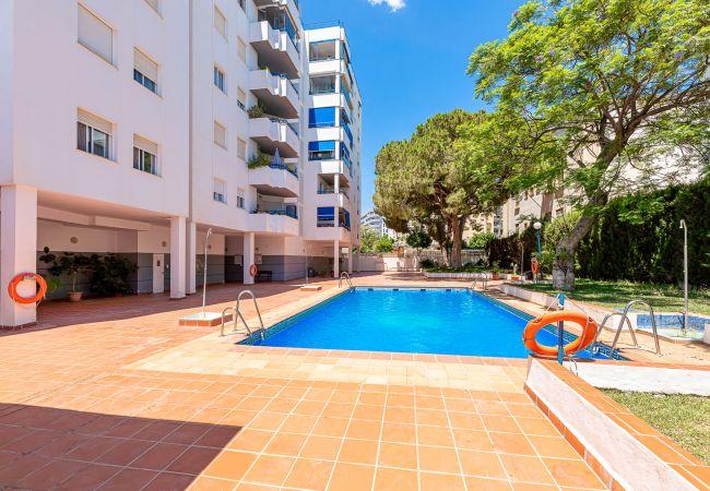 Apartment in Torremolinos - Appartment in Torremolinos for 7 with sea views