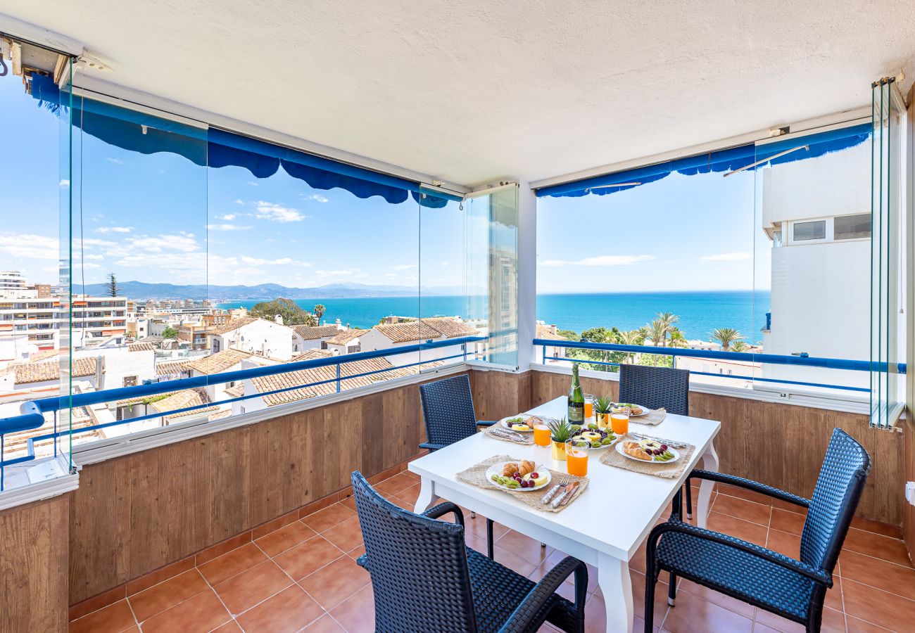 Apartment in Torremolinos - Appartment in Torremolinos for 7 with sea views