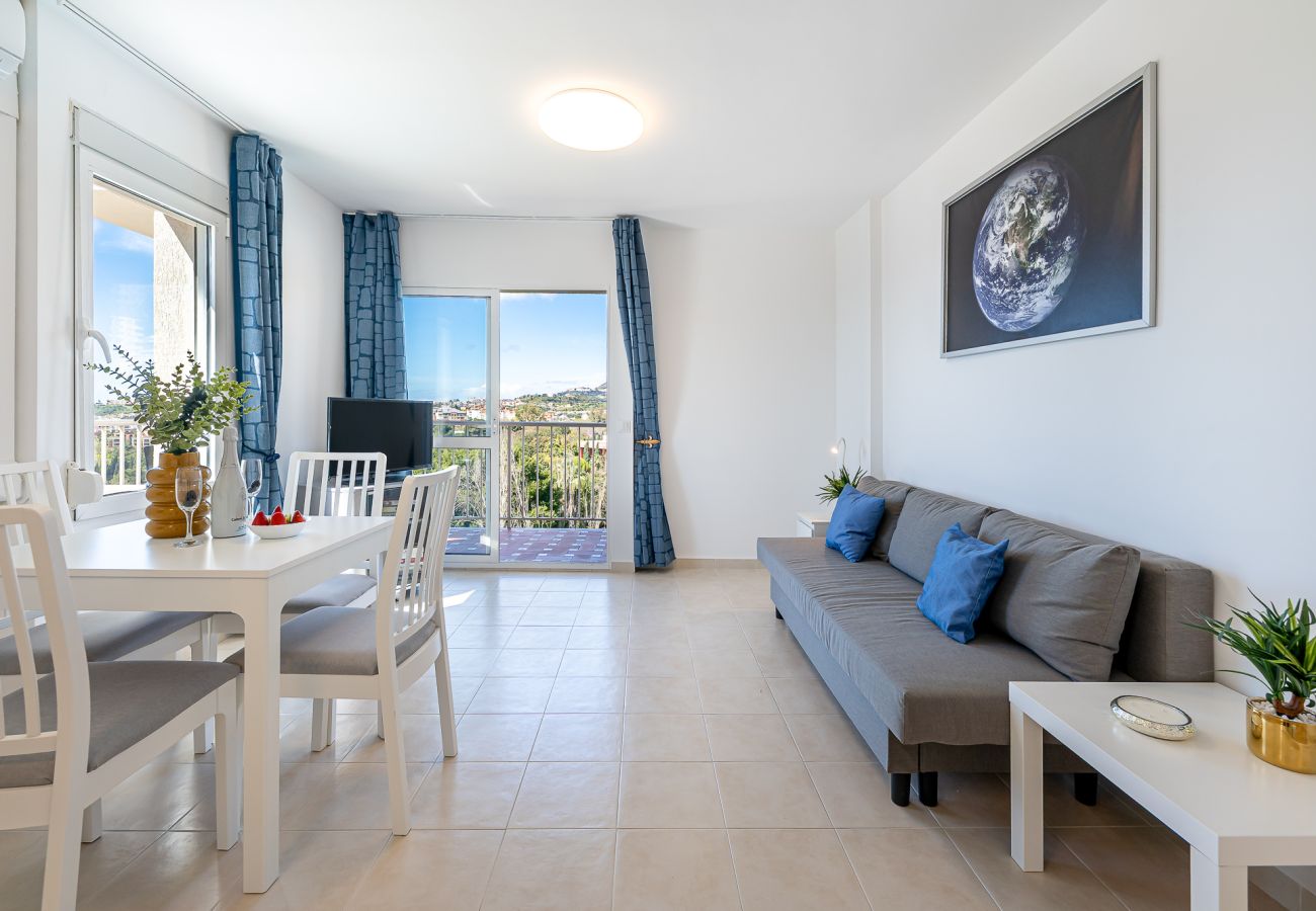 Apartment in Benalmádena - Apartment with Beautiful Views in Jupiter