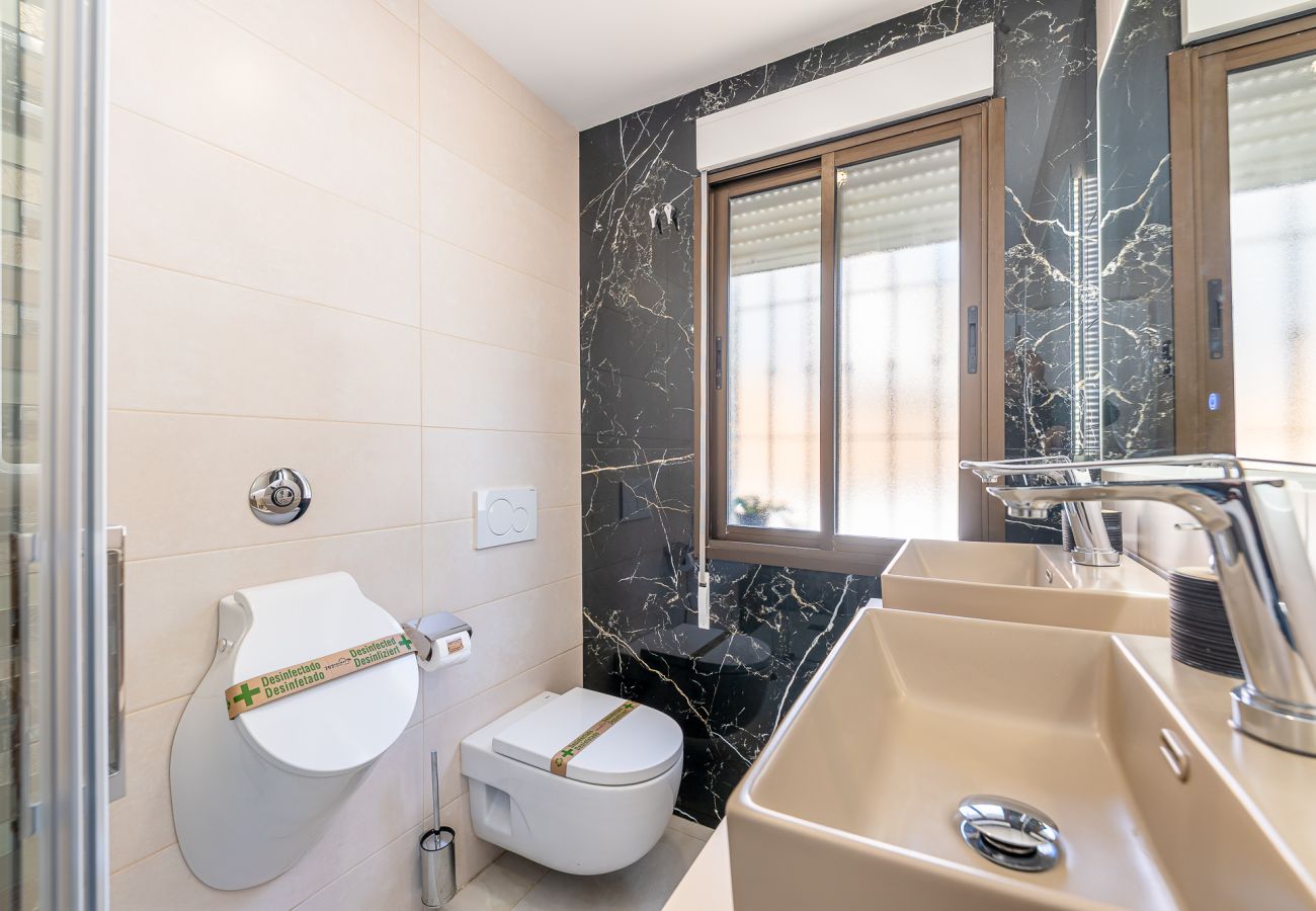 Villa in Fuengirola - Stylish villa in Benalmadena for 8