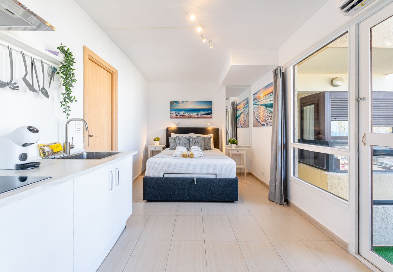 Apartment in Benalmádena - Acogedor estudio en Aloha