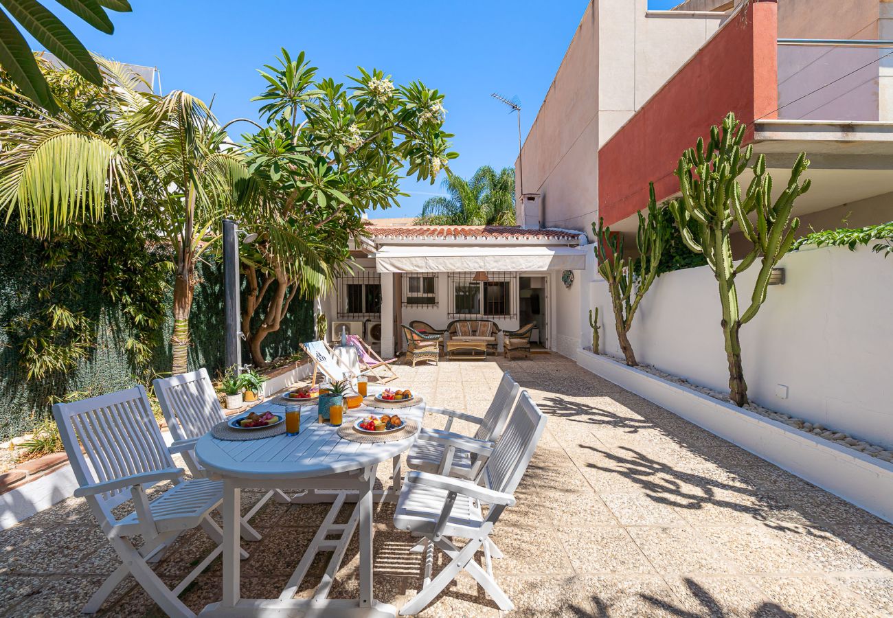 House in Torremolinos - HOUSE PLAYAMAR 5 MIN FROM THE BEACH