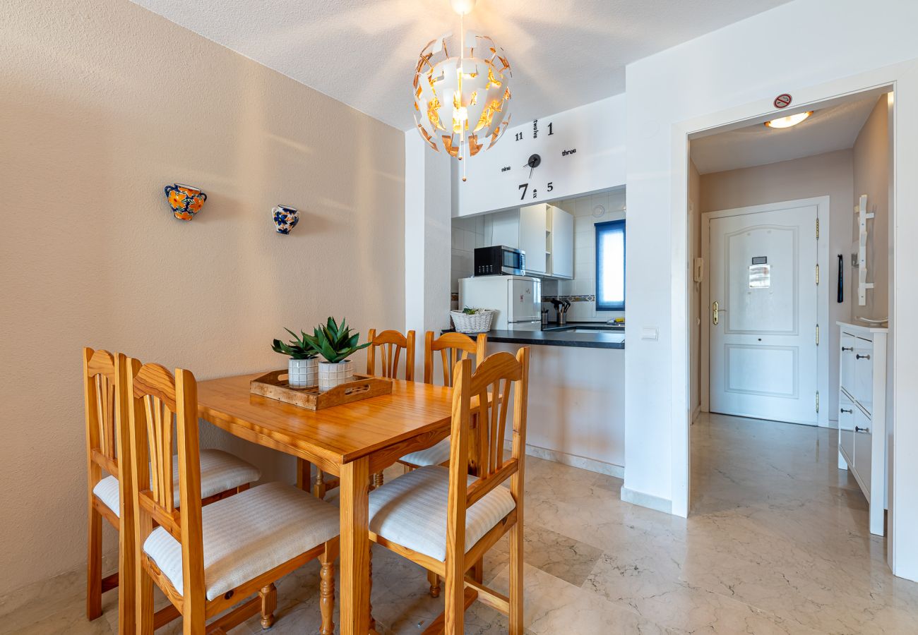 Apartment in Benalmádena - Cozy appartment for 4 in Torrequebrada 