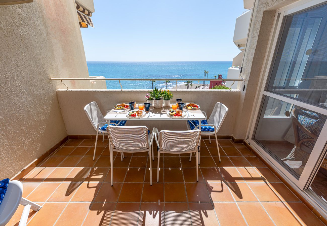 Apartment in Benalmádena - Appartment for 4 in Benalbeach with sea views 