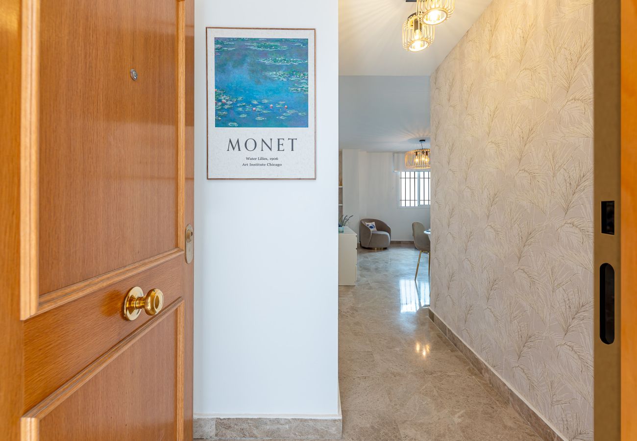 Apartment in Torremolinos - Patio andaluz in Carihuela 1 min from the beach