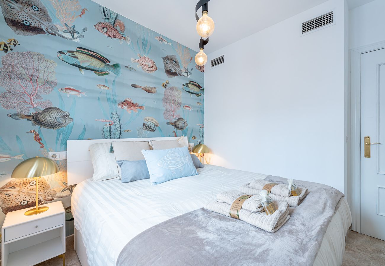 Apartment in Torremolinos - Patio andaluz in Carihuela 1 min from the beach