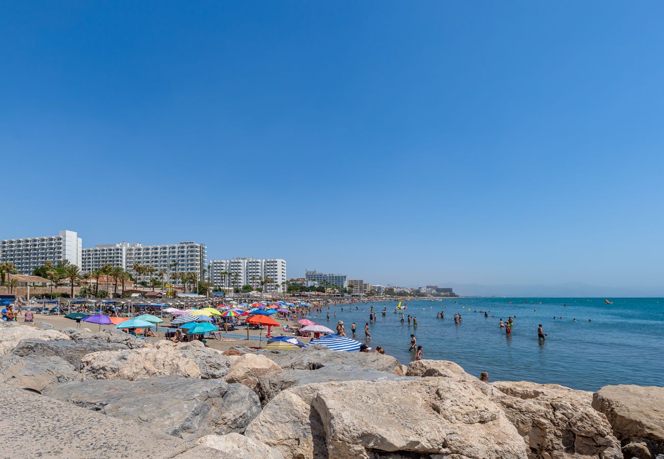 Apartment in Benalmádena - Appartment in Puerto Marina- 1 min from the beach