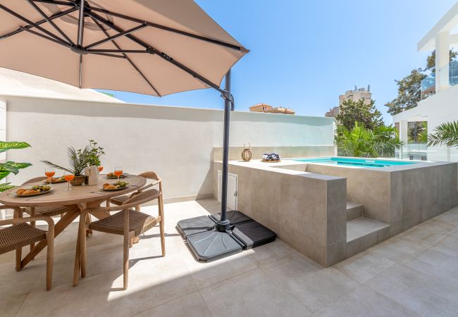 Apartment in Torremolinos - Moderno apartamento con piscina privada