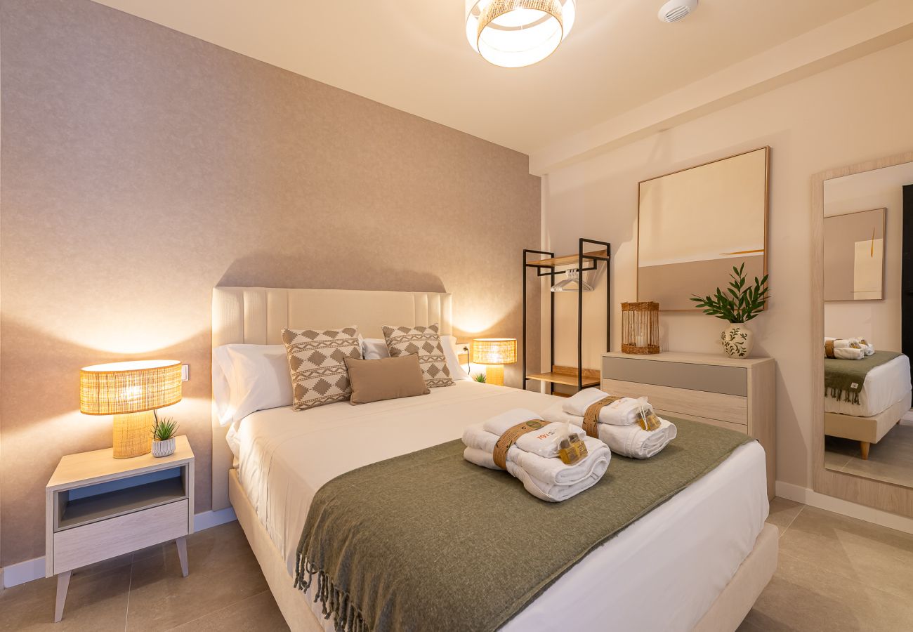 Apartment in Torremolinos - Moderno apartamento con piscina privada