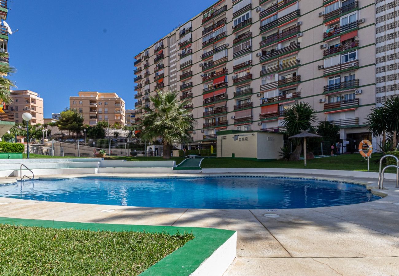 Apartment in Benalmádena - Spacious apartment near the sea-Naciones