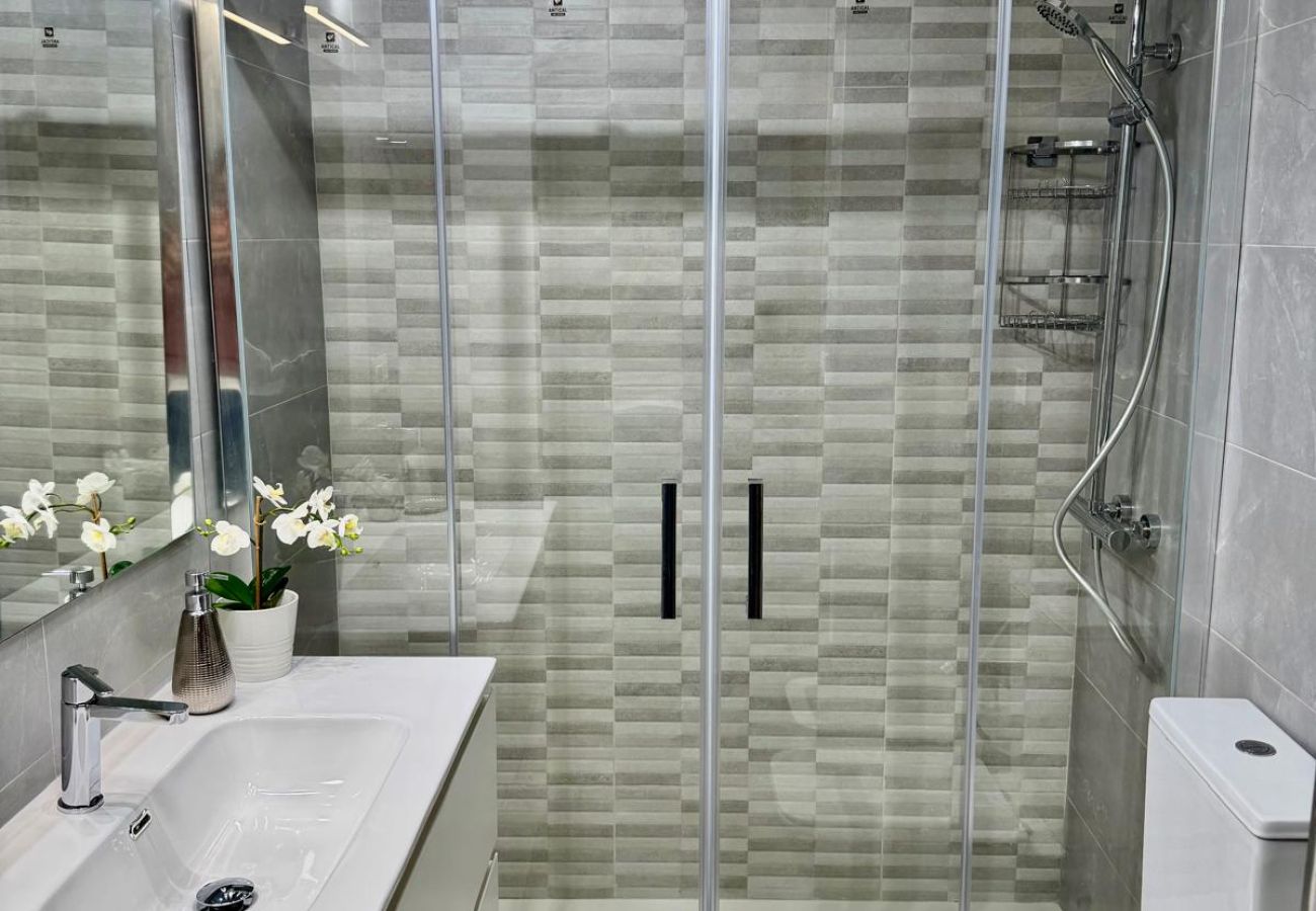 Appartement à Benalmádena - Apartment in Torremuelle with terrace and pool 