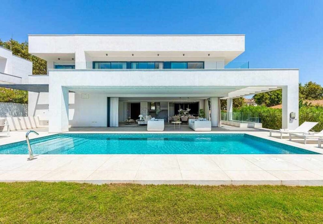 Villa à Benalmádena - Luxury and modern villa in Puerto Marina 