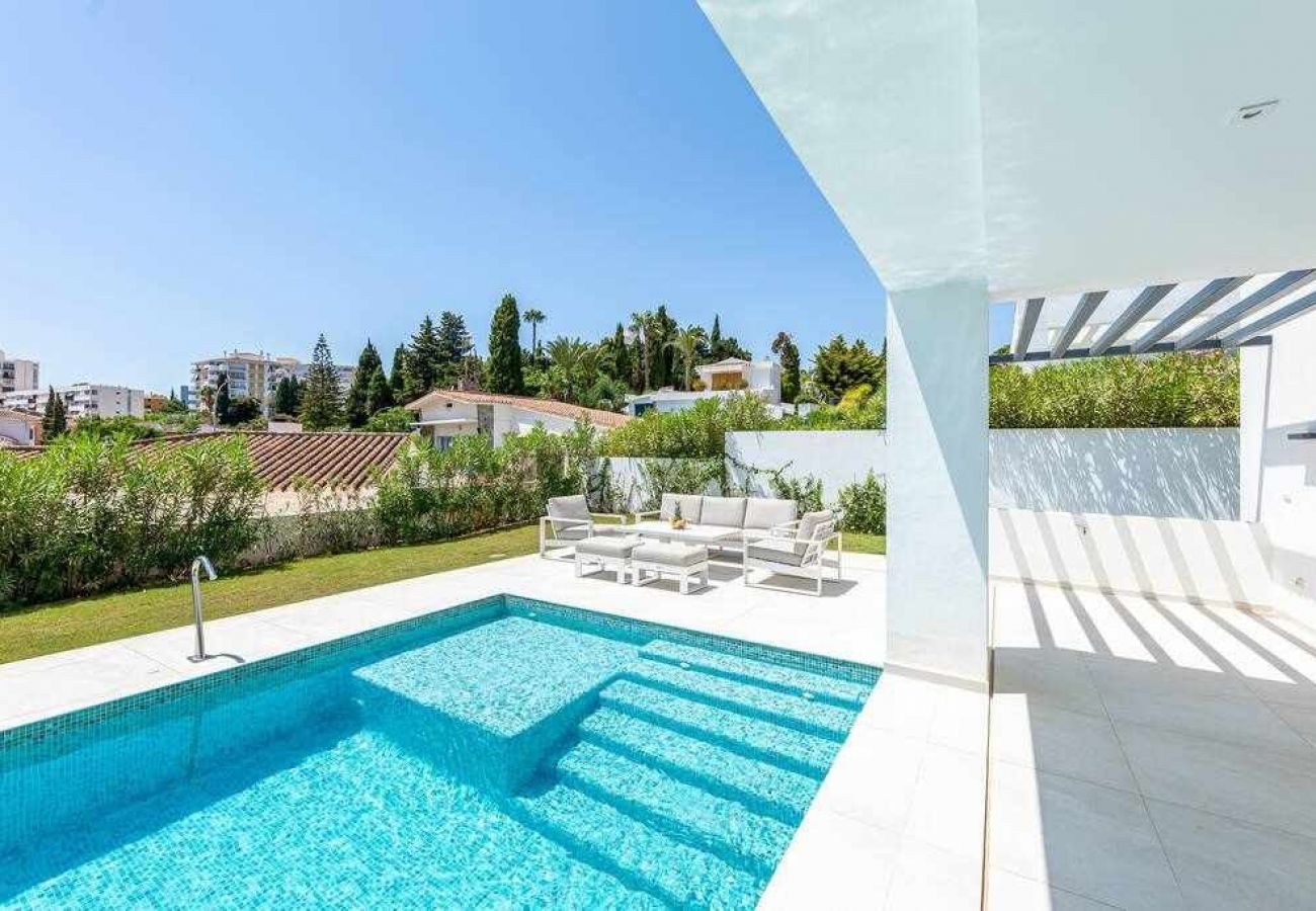 Villa à Benalmádena - Luxury and modern villa in Puerto Marina 