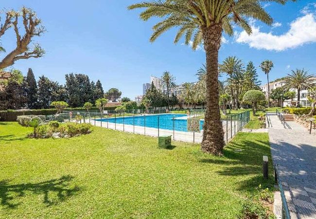 Appartement à Benalmádena - Espectacular piso con vista al mar y al puerto. 