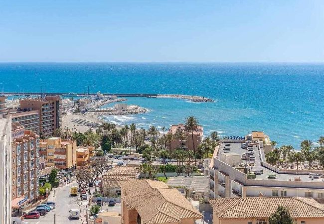 Appartement à Benalmádena - Espectacular piso con vista al mar y al puerto. 