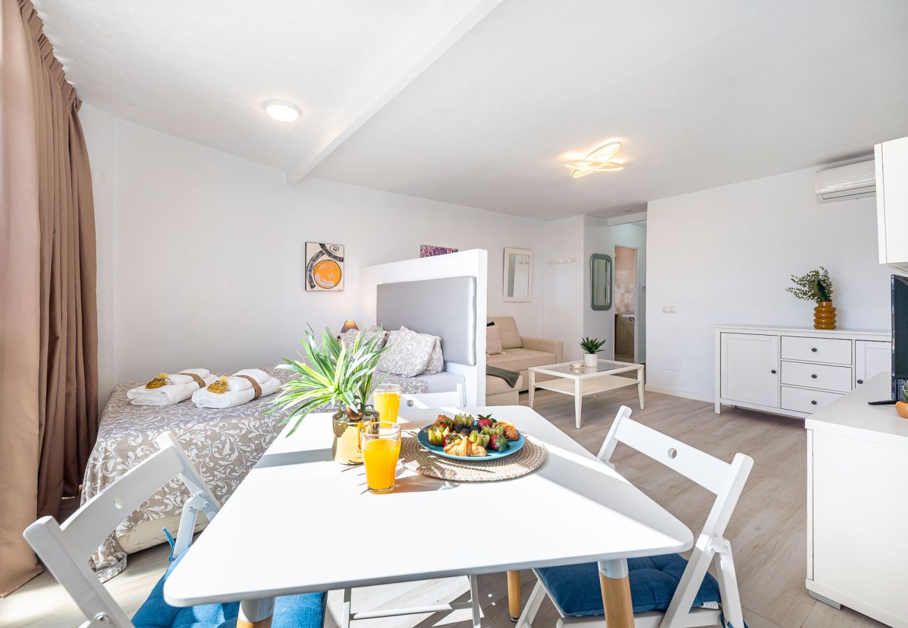 Studio à Benalmádena - Modern, centric and spacious studio in Benalmádena 