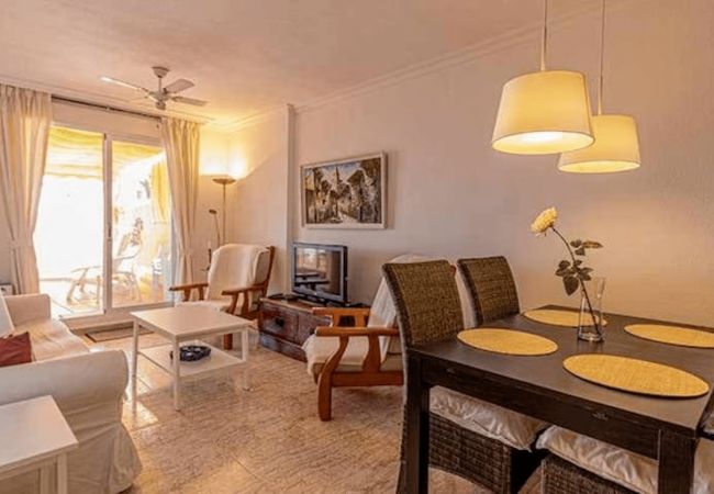 Appartement à Benalmádena - Appartement pour 4 avec grande terrasse sur le jardin et la mer 