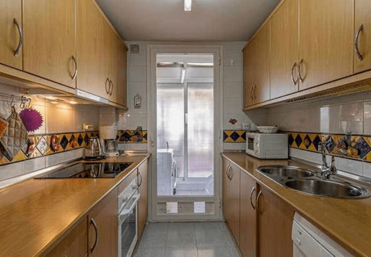 Appartement à Benalmádena - Appartement pour 4 avec grande terrasse sur le jardin et la mer 