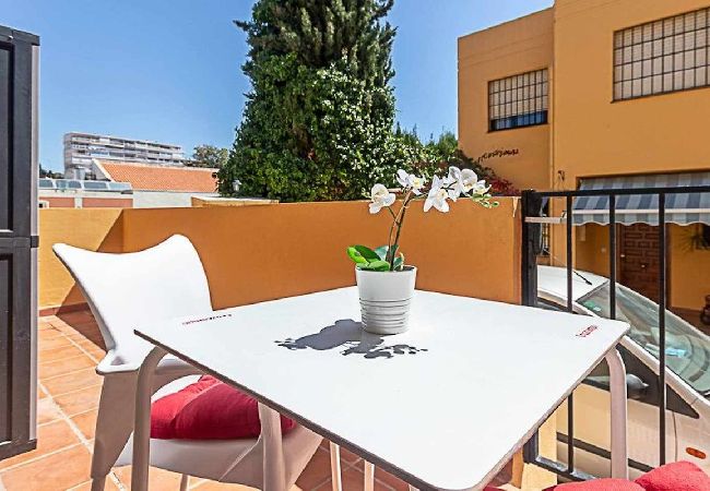 Maison mitoyenne à Torremolinos - Adosado para 6 en la Carihuela a 2 min de la playa 