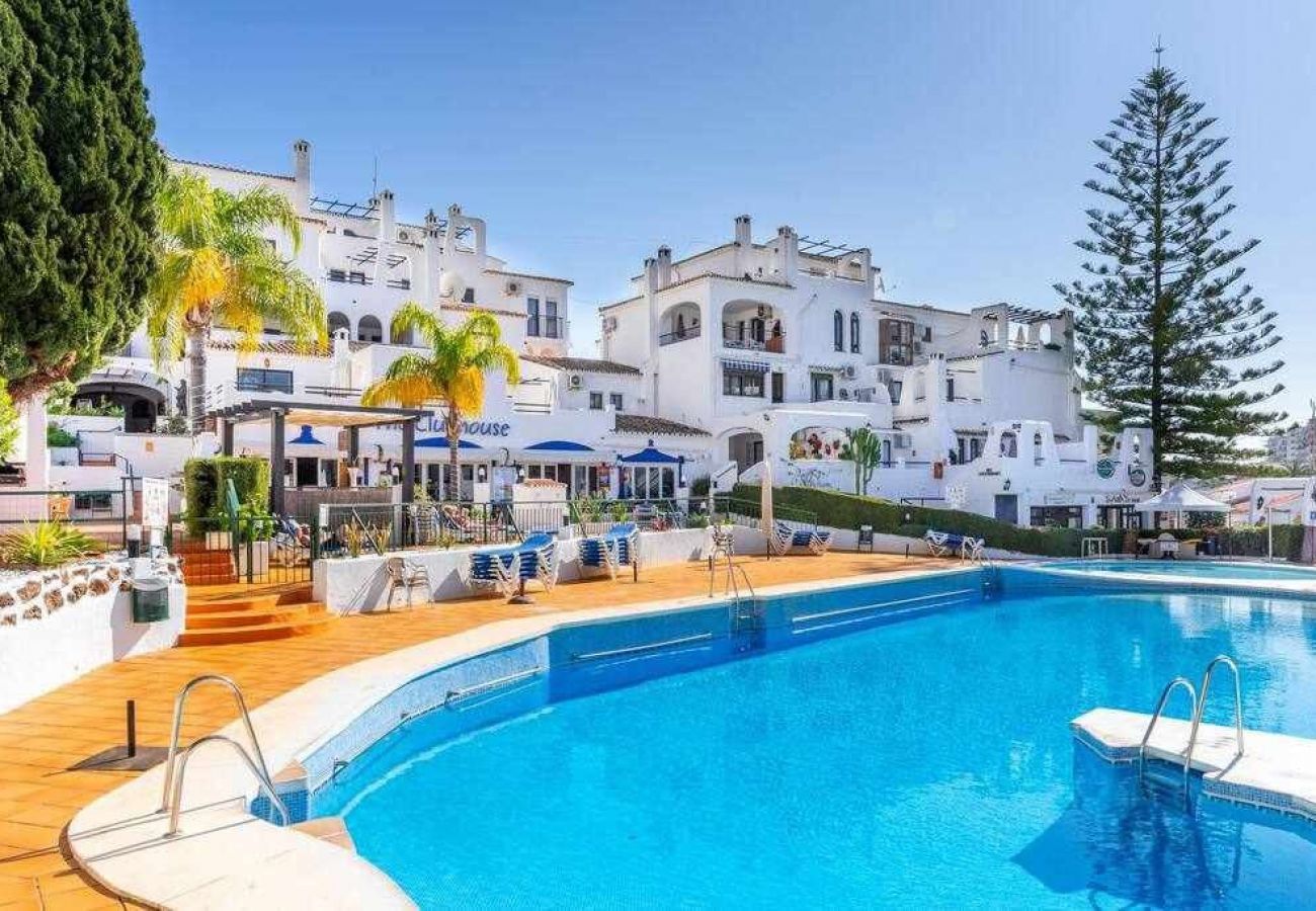 Appartement à Benalmádena - Pueblo Evita- Andalusian apartment with terrace. 