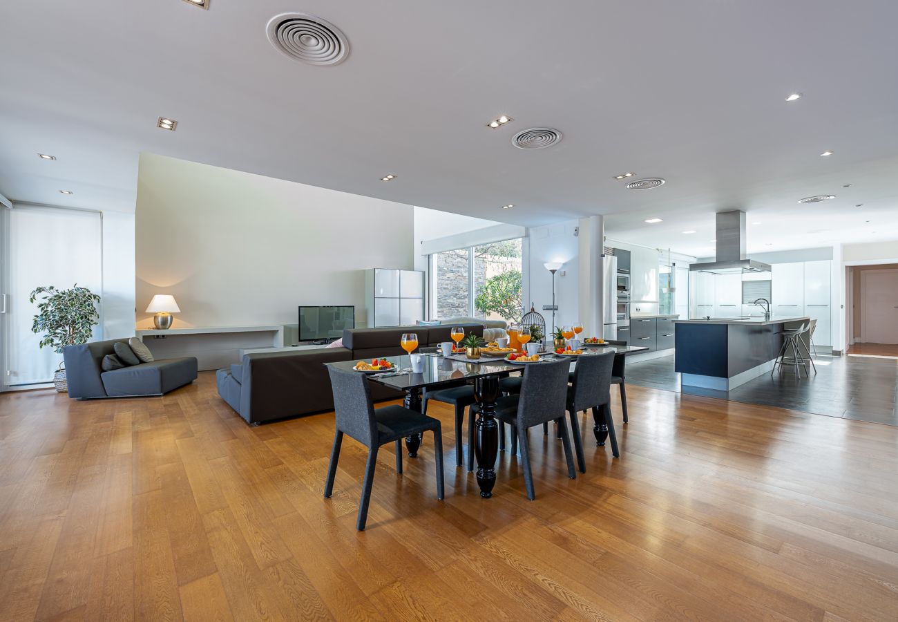 Villa à Torremolinos - Modern Villa in Playamar for 10 