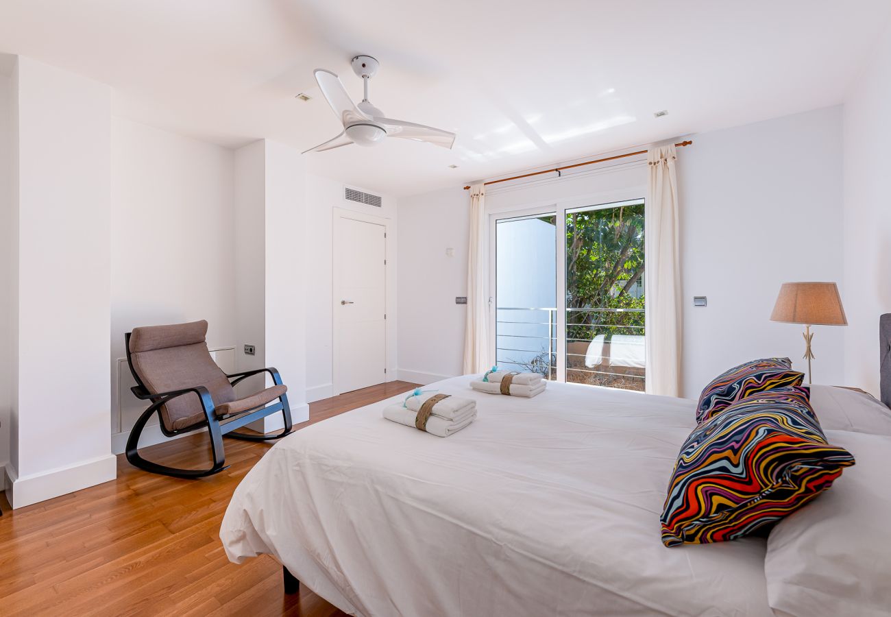 Villa à Torremolinos - Modern Villa in Playamar for 10 