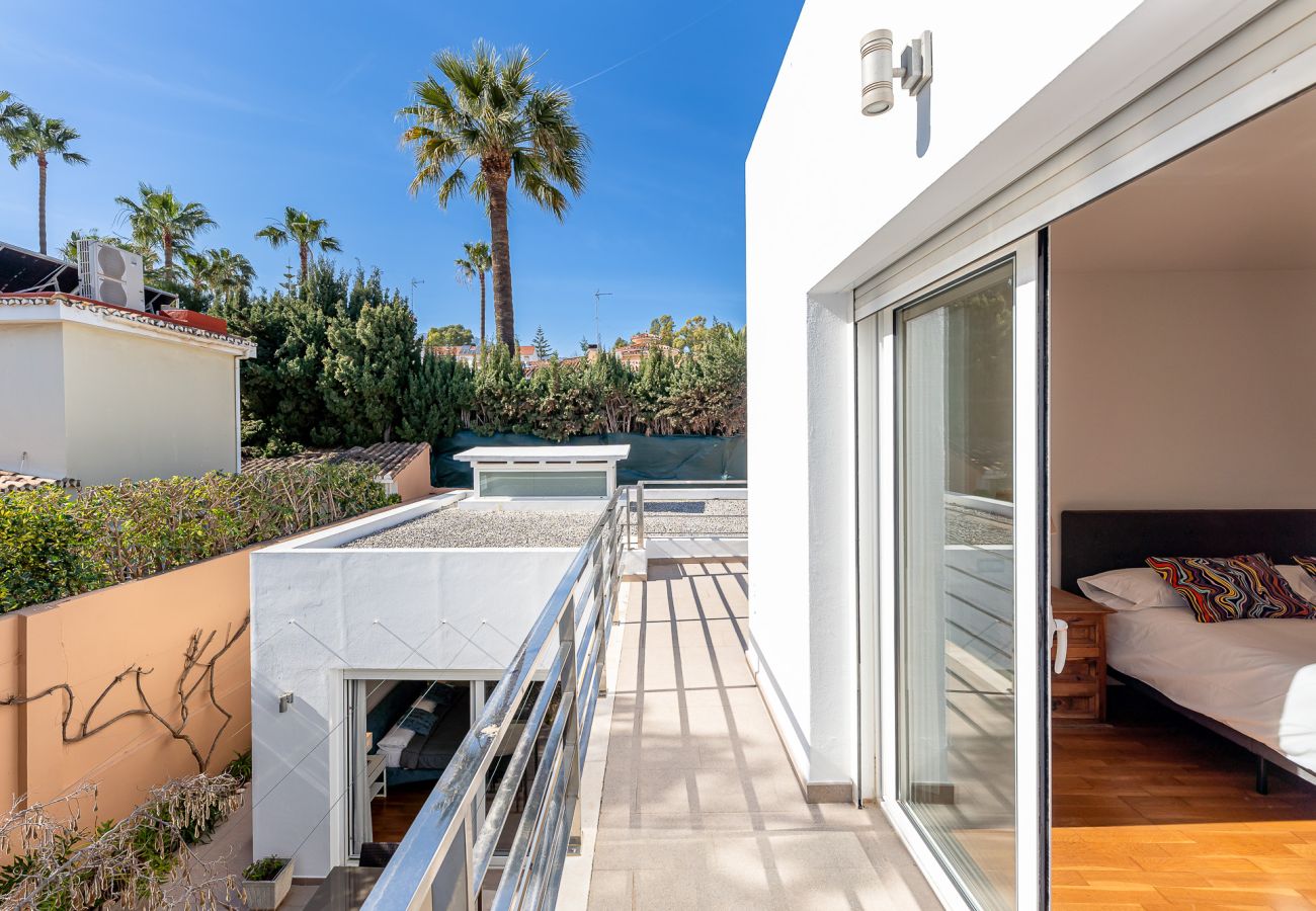 Villa à Torremolinos - Modern Villa in Playamar for 10 