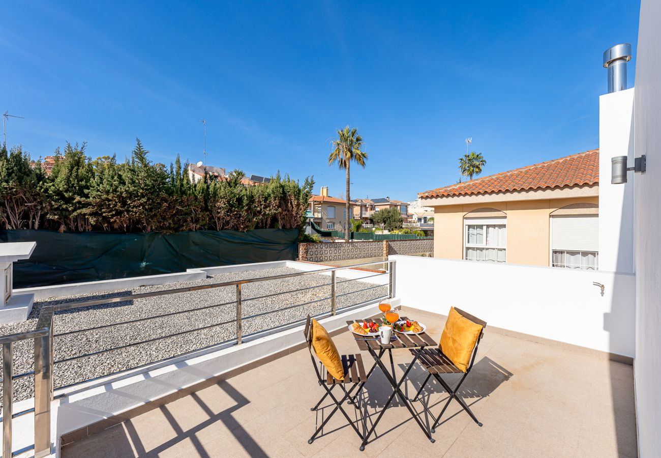 Villa à Torremolinos - Modern Villa in Playamar for 10 