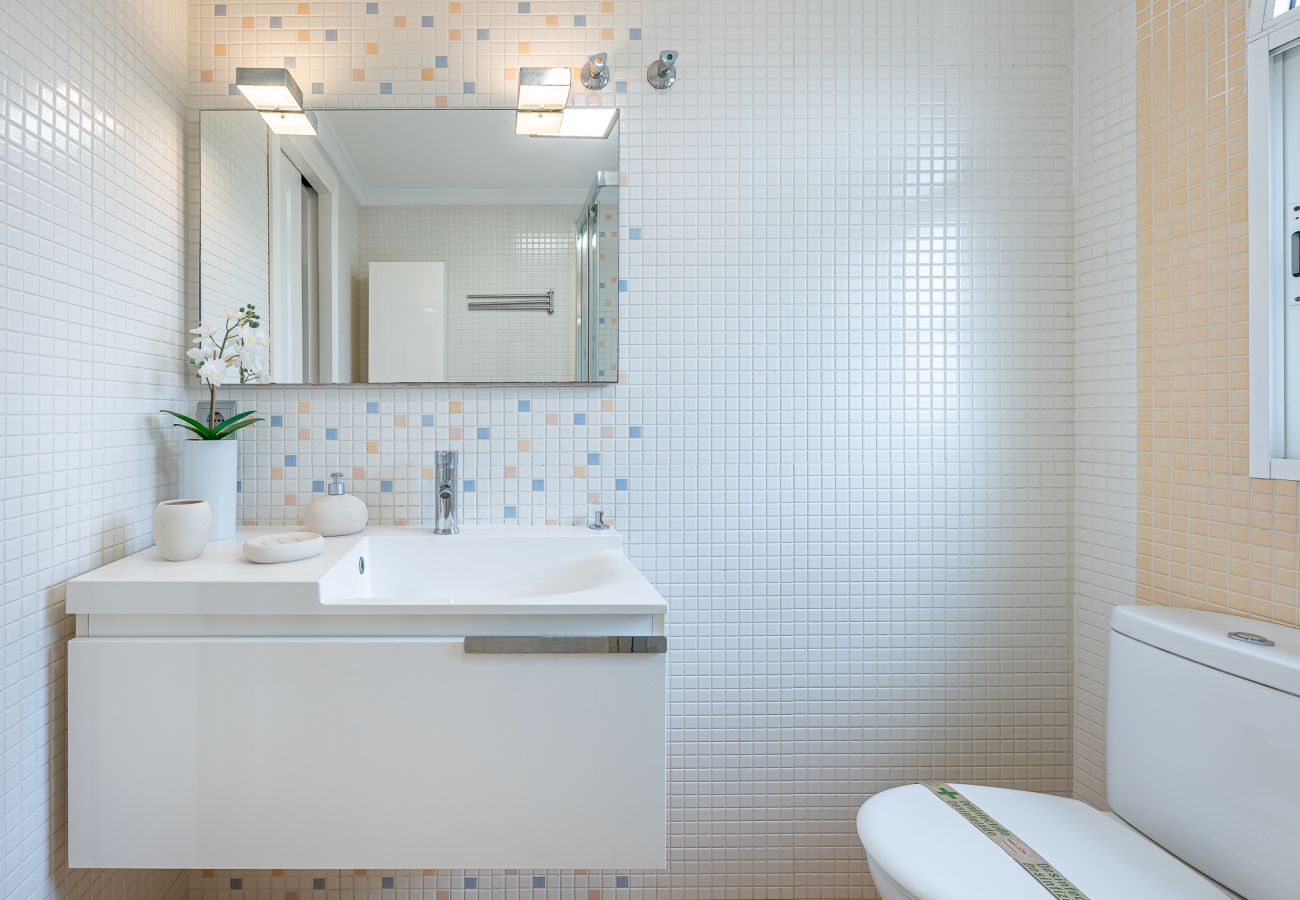 Appartement à Malaga -  Duplex Penthouse in Guadalmar 1 min from the beach 