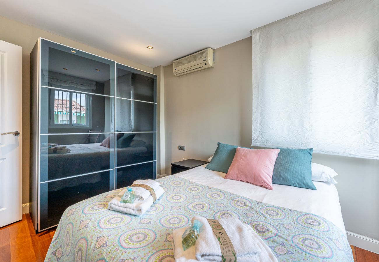 Appartement à Malaga -  Duplex Penthouse in Guadalmar 1 min from the beach 