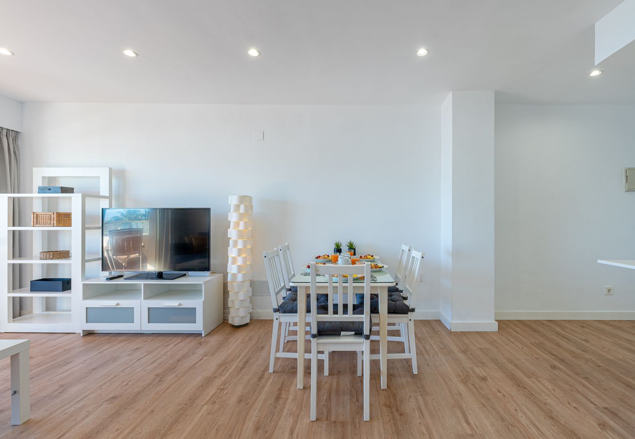 Appartement à Torremolinos - Modern appartment in front of the beach