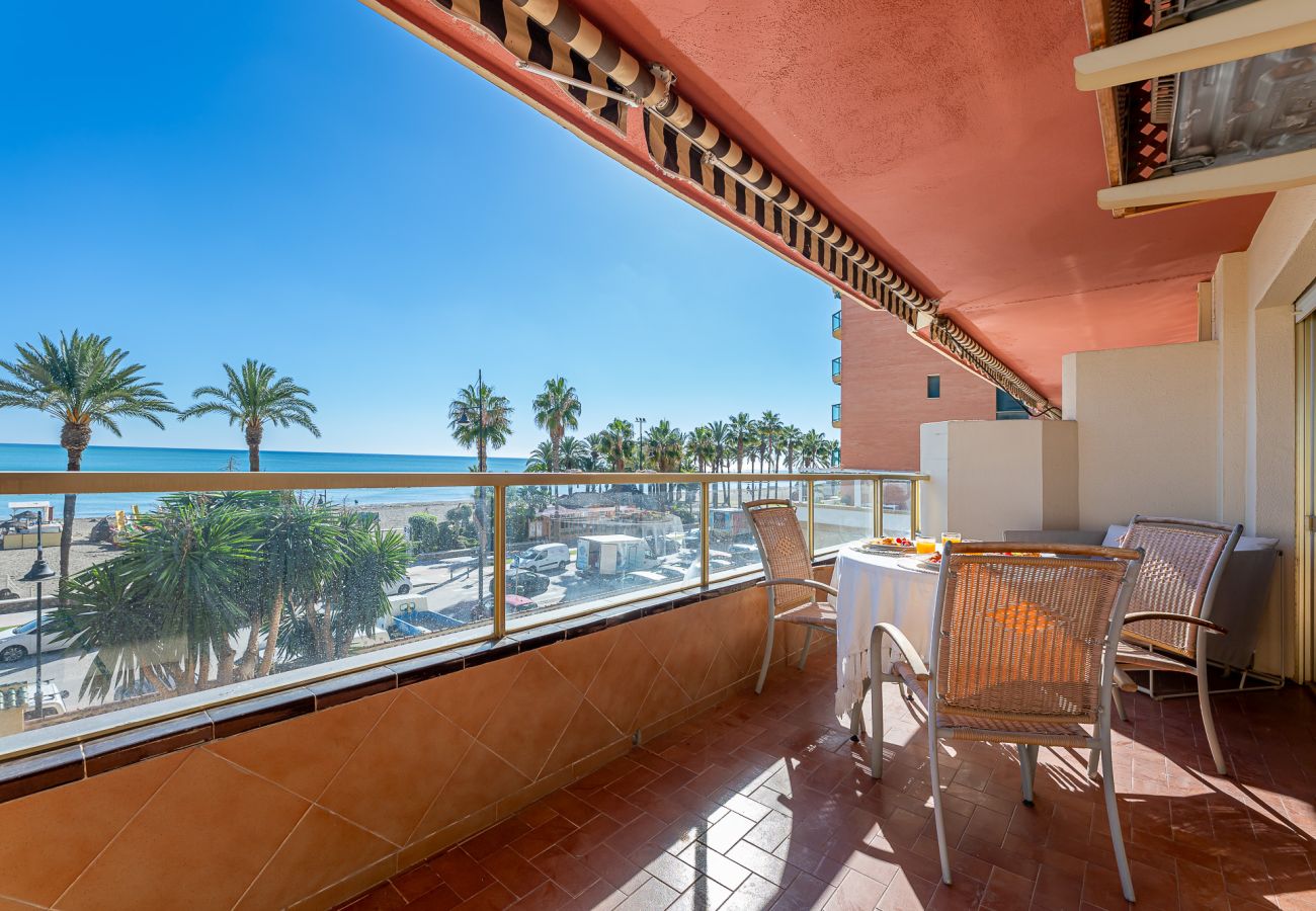 Appartement à Torremolinos - Modern appartment in front of the beach