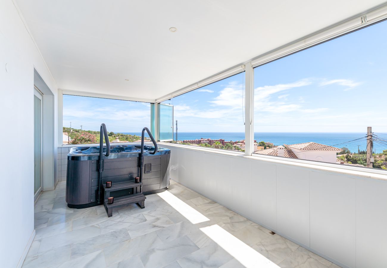 Chalet à Benalmádena - Chalet with pool jacuzzi and beautiful views